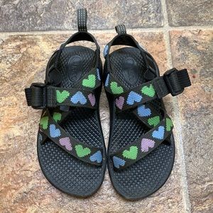 Little girls Chacos